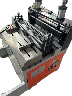 0.6-0.8Mpa Luftfilterherstellungsmaschine mit 0,4m3/min Luftverbrauch und 1 Jahr