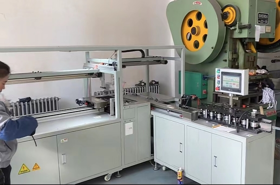 Starke Luftfilter-Produktionsmaschine der praktischen Anwendbarkeit 220V Standard-CER