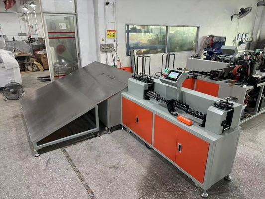 Hocheffiziente und hochpräzise Nylonnetzfilter-Innenstützrahmenformmaschine