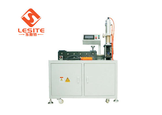 Halb automatischer innerer Rahmen, der Luftfilter-Produktionsmaschine 220V bildet